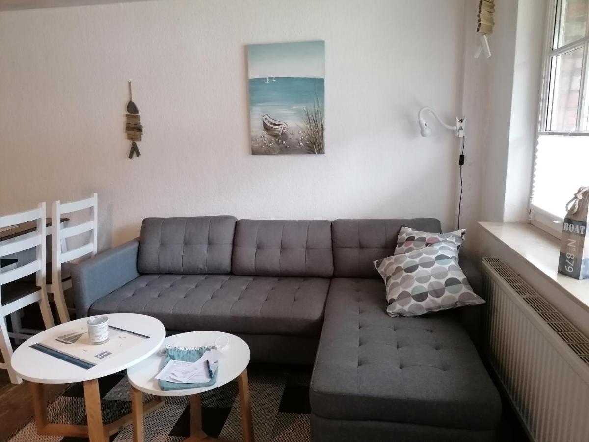 Boddenhus Auf Ruegen - Ferienwohnungen Und Pension Rappin ภายนอก รูปภาพ