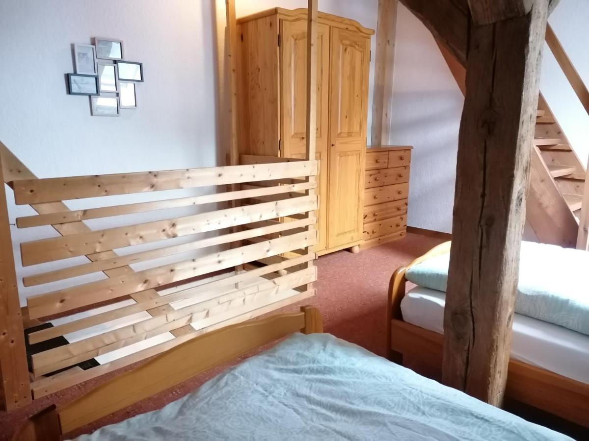 Boddenhus Auf Ruegen - Ferienwohnungen Und Pension Rappin ภายนอก รูปภาพ