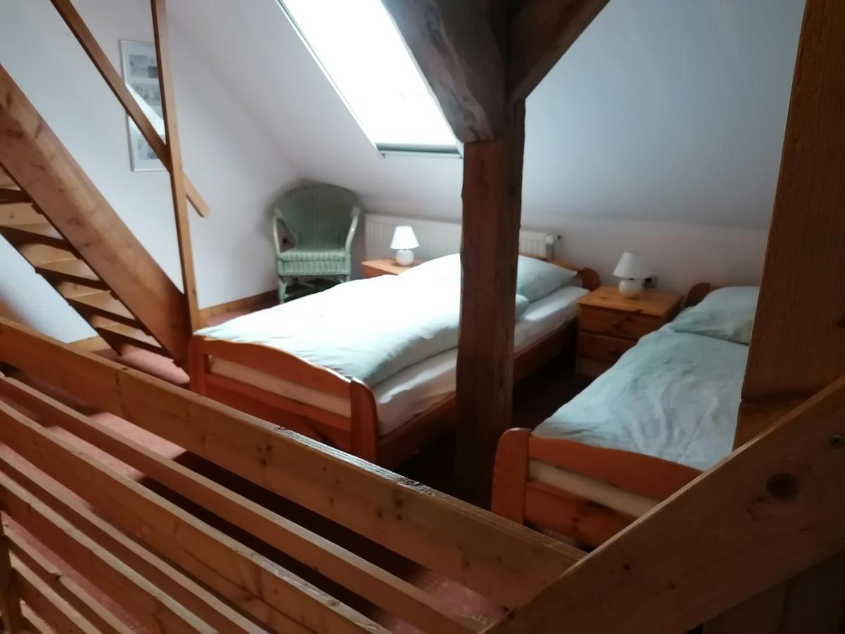 Boddenhus Auf Ruegen - Ferienwohnungen Und Pension Rappin ภายนอก รูปภาพ