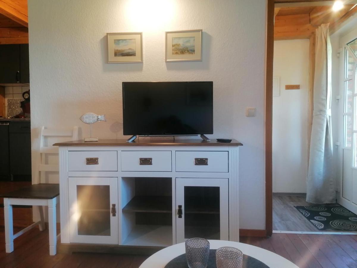 Boddenhus Auf Ruegen - Ferienwohnungen Und Pension Rappin ภายนอก รูปภาพ