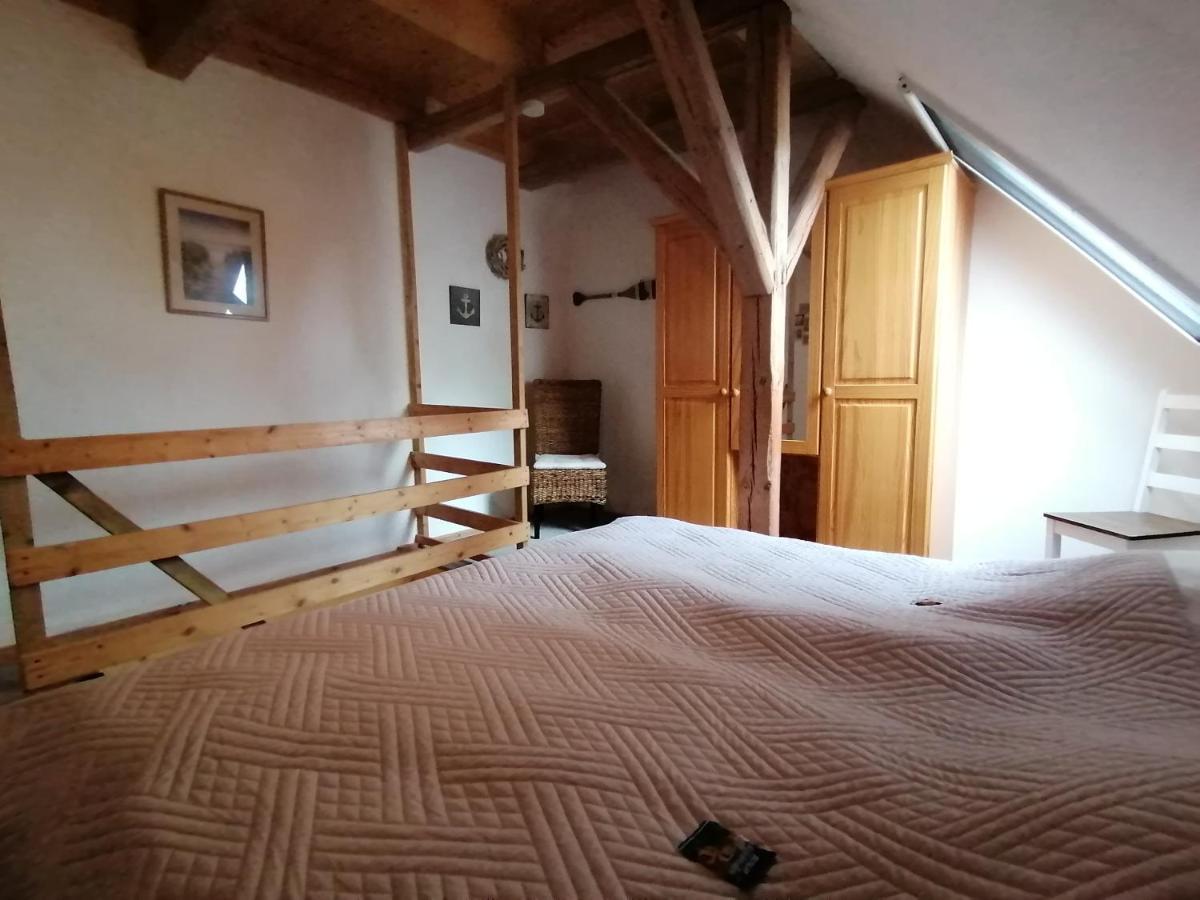 Boddenhus Auf Ruegen - Ferienwohnungen Und Pension Rappin ภายนอก รูปภาพ