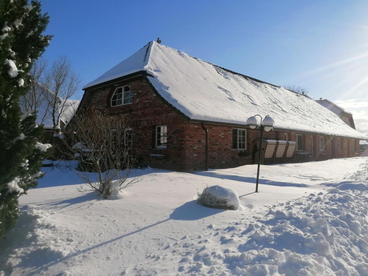 Boddenhus Auf Ruegen - Ferienwohnungen Und Pension Rappin ภายนอก รูปภาพ