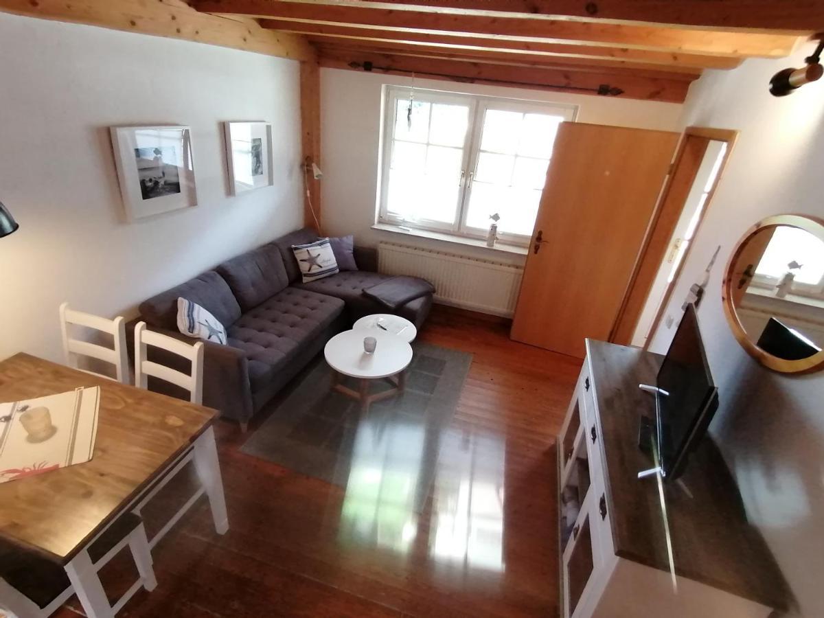Boddenhus Auf Ruegen - Ferienwohnungen Und Pension Rappin ภายนอก รูปภาพ