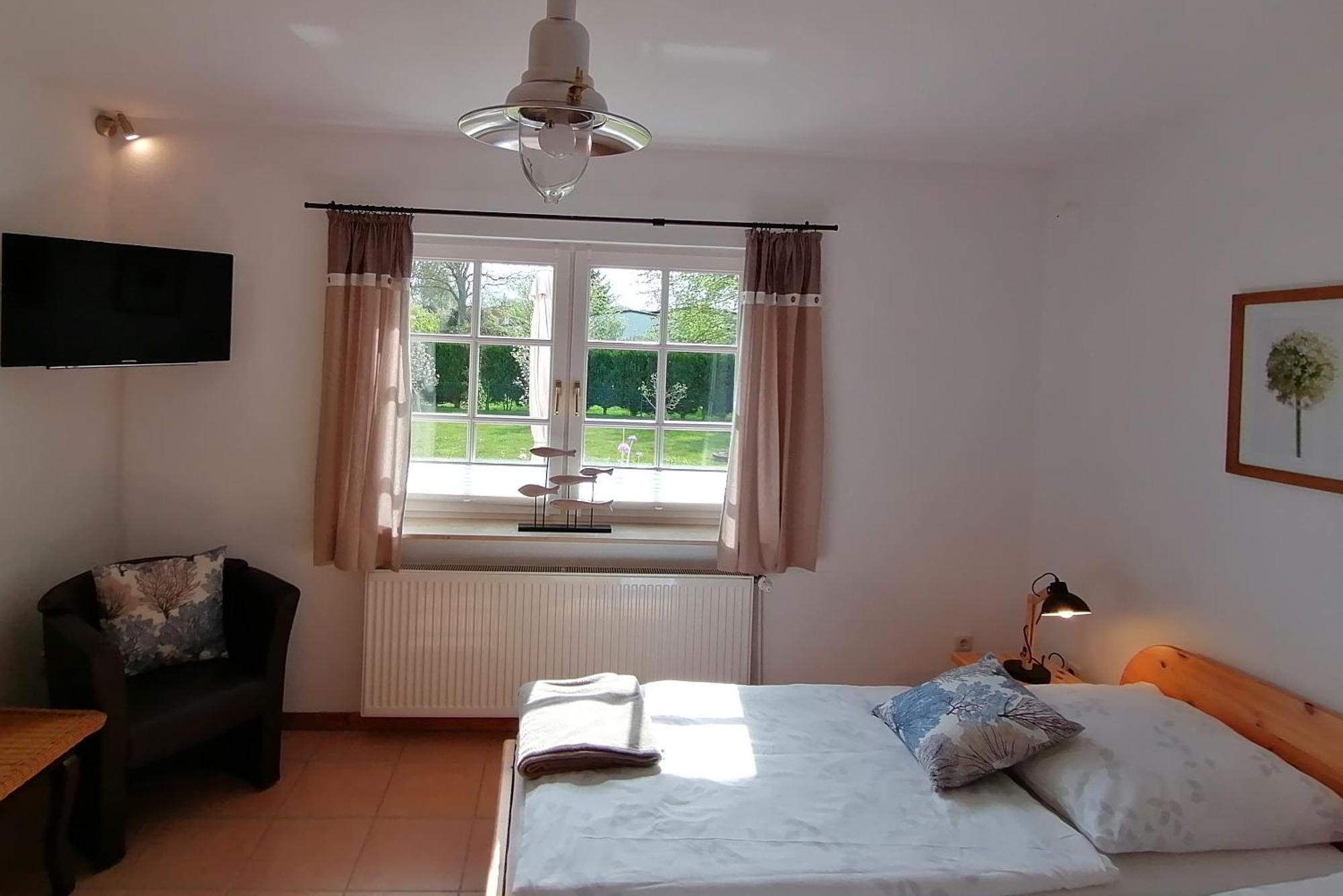 Boddenhus Auf Ruegen - Ferienwohnungen Und Pension Rappin ห้อง รูปภาพ