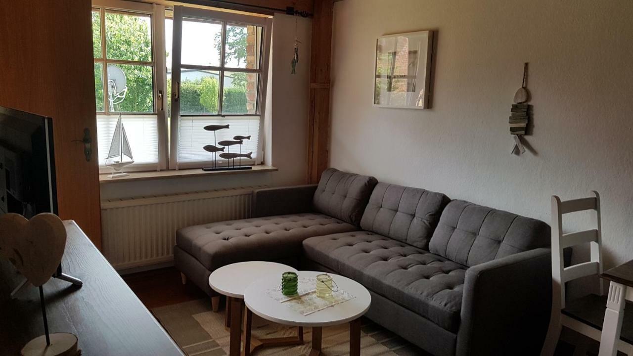 Boddenhus Auf Ruegen - Ferienwohnungen Und Pension Rappin ภายนอก รูปภาพ